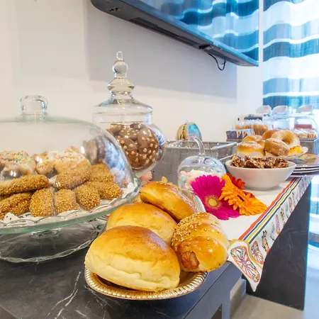 Historia 4* Палермо